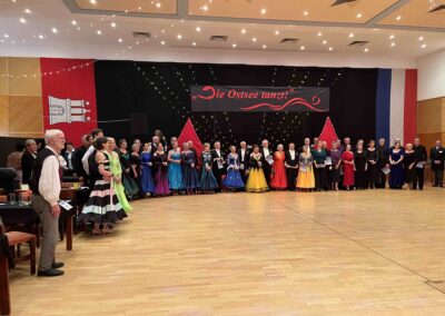 Die Ostsee tanzt - Christiane und René schaffen Aufstieg in die B-Klasse